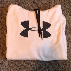 Men’s XL Under Armour sweatshirt